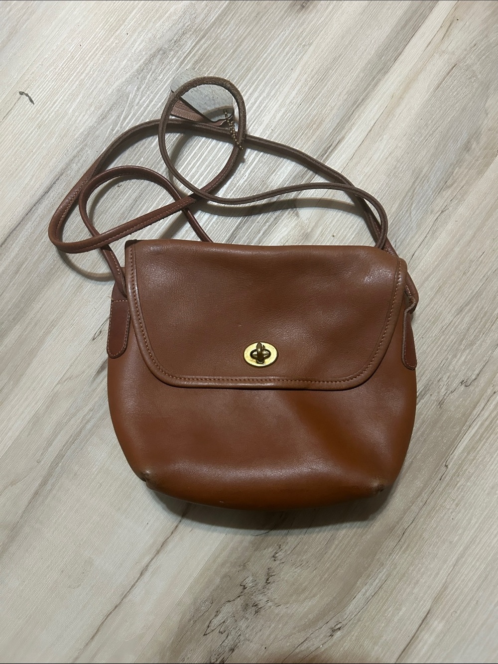 Vintage Coach Tan Leather Crossbody Bag with Turn-Lock Closure